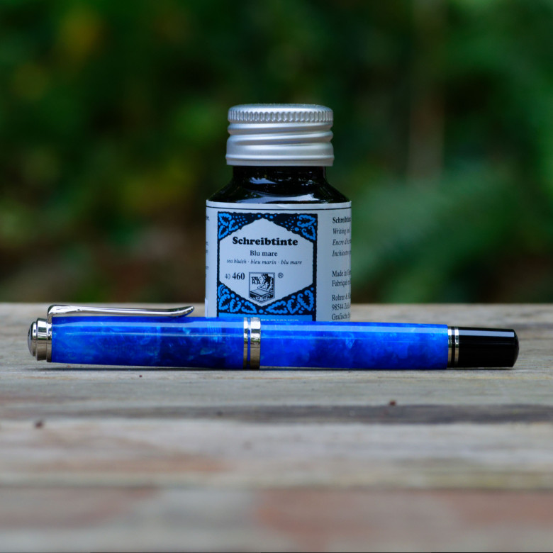 Blue Pelikan M805 (0.5mm CI) filled with Rohrer & Klingner Blu Mare