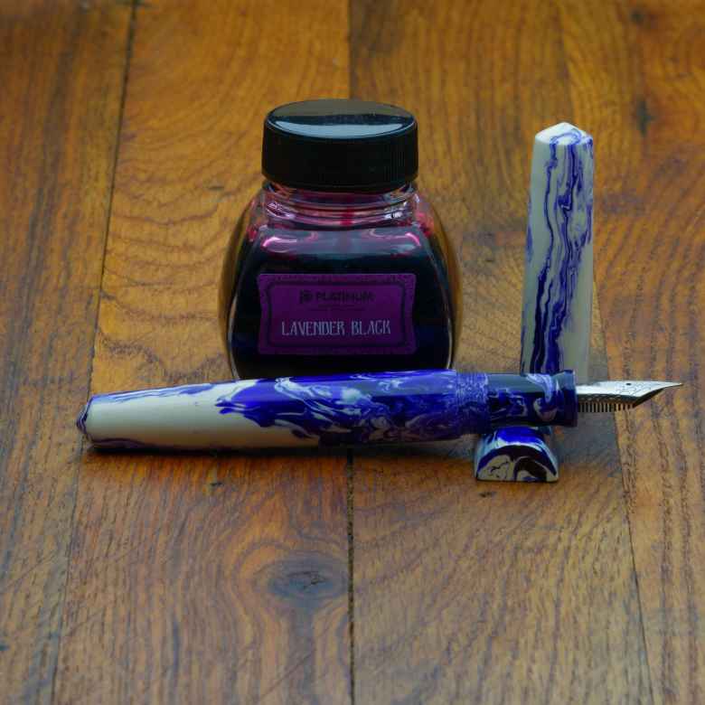 Ghost Koi Scriptorium Pens Idyll prototype  (IF) filled with Platinum Classic Lavender Black