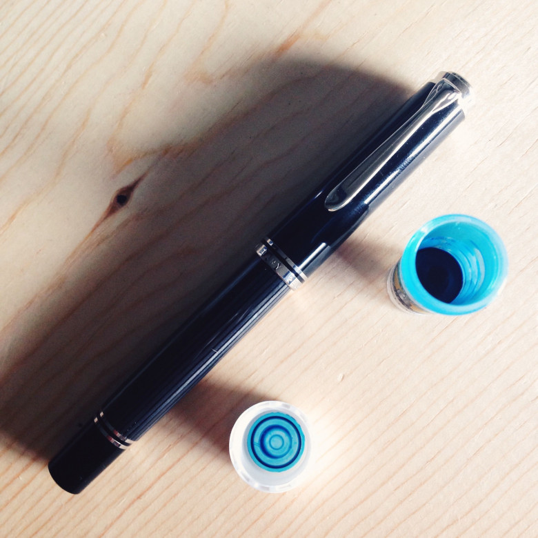 Anthracite Pelikan M805 (0.5mm CI) filled with Akkerman #11 Trêves Turquoise 