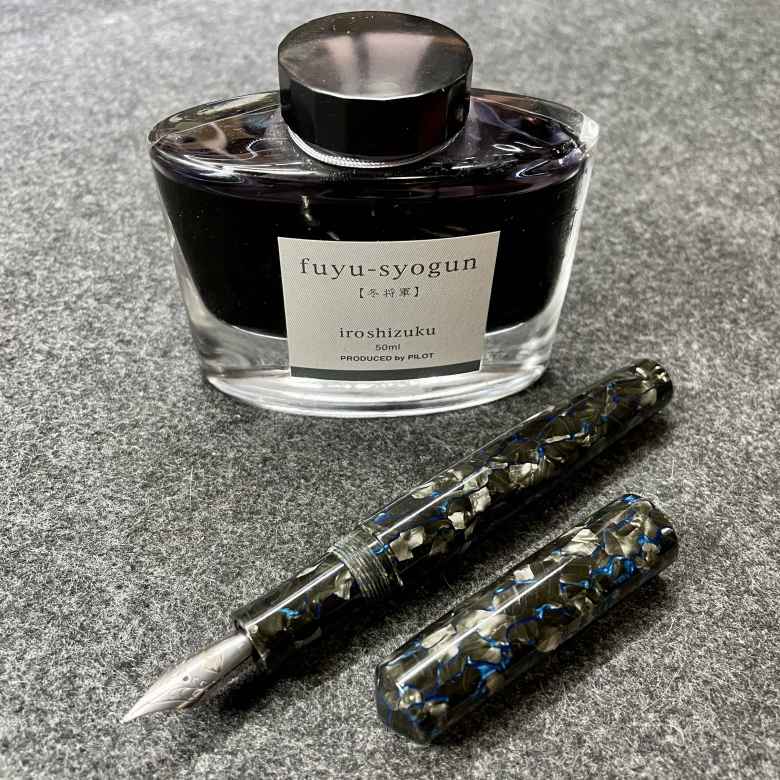 Tibaldi Impero Celluloid Scriptorium Pens Idyll Fine filled with Pilot Iroshizuku Fuyu-syogun